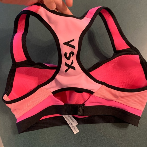 Victoria’s Secret sports bra - Picture 2 of 2
